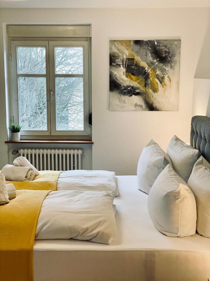 Hotel & Restaurant Gruener Baum Merzhausen Esterno foto